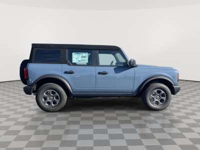 New 2025 Ford Bronco Base SUV/Crossover for sale in St. Joseph MO