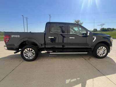 New 2025 Ford F-150 Lariat Crew Cab Truck for sale in St. Joseph MO