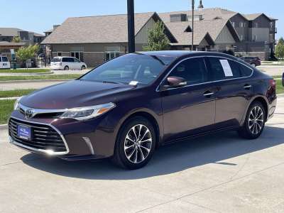 Used 2018 Toyota Avalon XLE Sedan for sale in St. Joseph MO