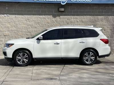 Used 2020 Nissan Pathfinder SV SUV/Crossover for sale in St. Joseph MO
