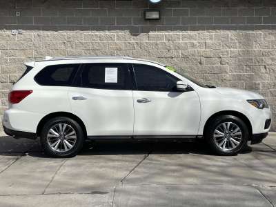 Used 2020 Nissan Pathfinder SV SUV/Crossover for sale in St. Joseph MO