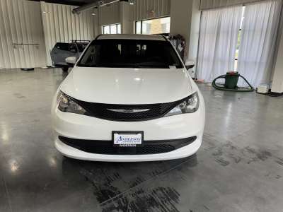 Used 2022 Chrysler Voyager LX Minivan for sale in St. Joseph MO