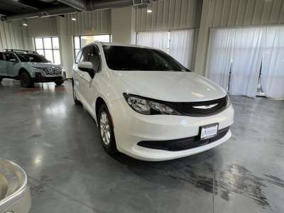 Used 2022 Chrysler Voyager LX Minivan for sale in St. Joseph MO