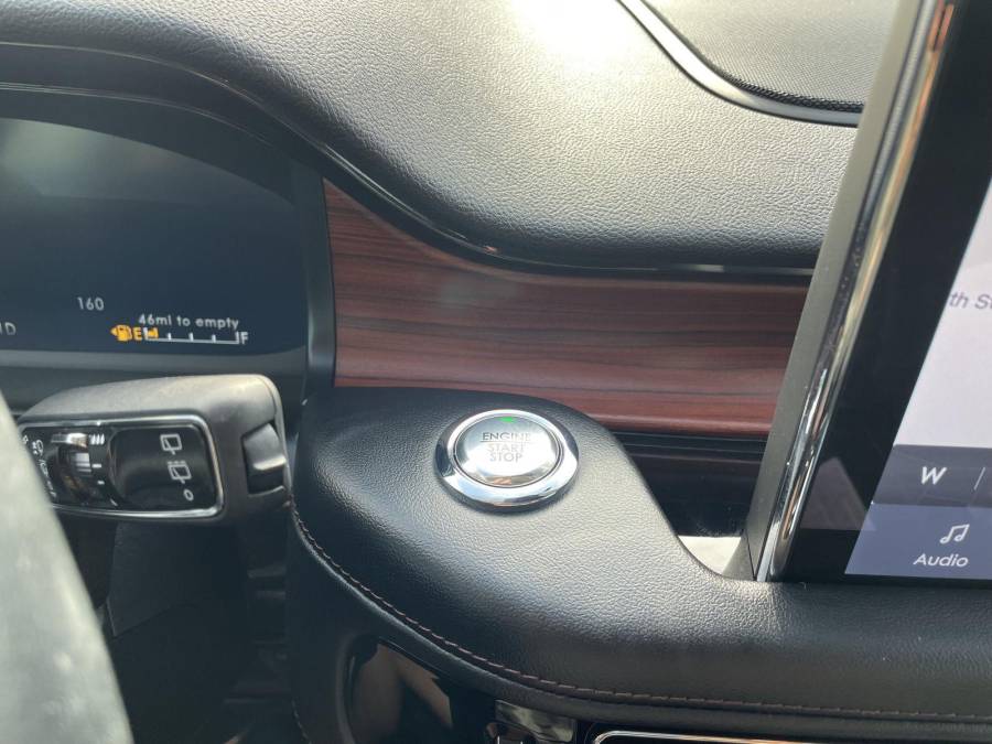 Used 2023 Lincoln Aviator for sale in St. Joseph MO