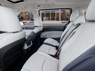 New 2026 Kia Carnival Hybrid for sale in Grand Island NE