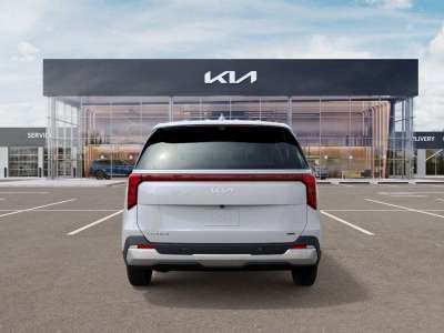New 2026 Kia Carnival Hybrid LXS Minivan for sale in Grand Island NE