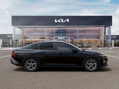 New 2026 Kia K4 LXS Sedan for sale in Grand Island NE