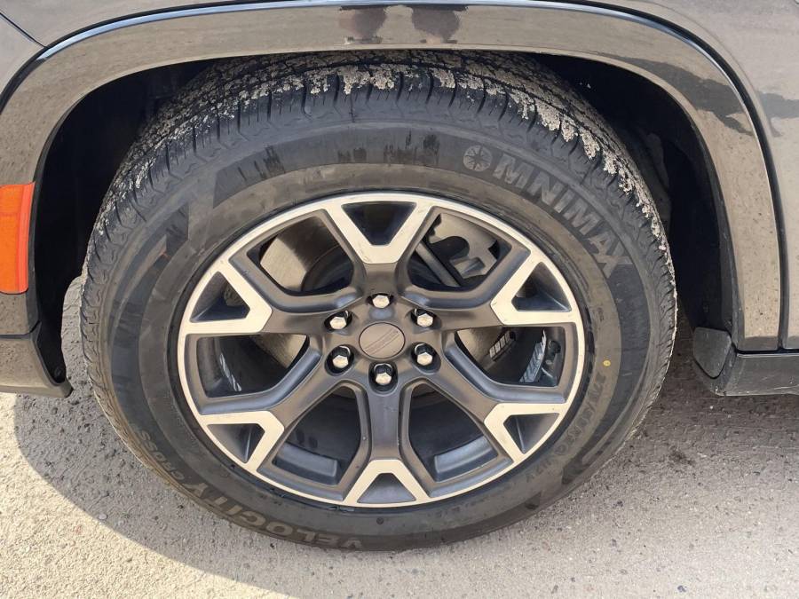 Used 2024 Jeep Wagoneer for sale in Grand Island NE