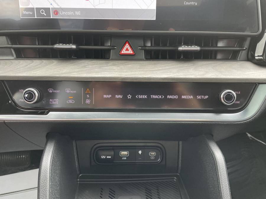 Used 2024 Kia Sportage for sale in Grand Island NE