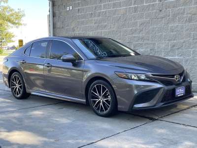 Used 2021 Toyota Camry SE Sedan for sale in Lincoln NE