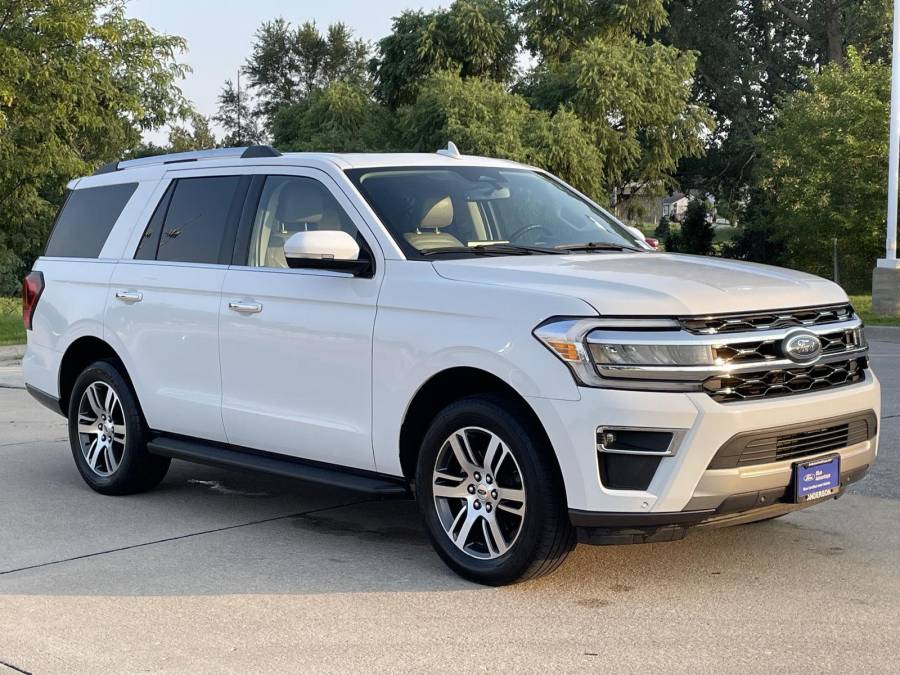 Used 2024 Ford Expedition for sale in St. Joseph MO
