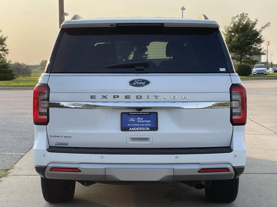 Used 2024 Ford Expedition for sale in St. Joseph MO