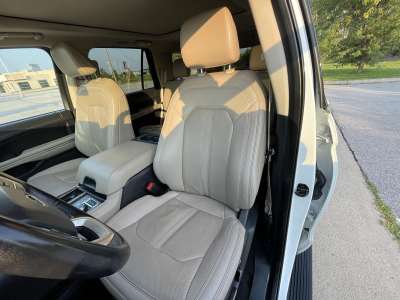 Used 2024 Ford Expedition for sale in St. Joseph MO