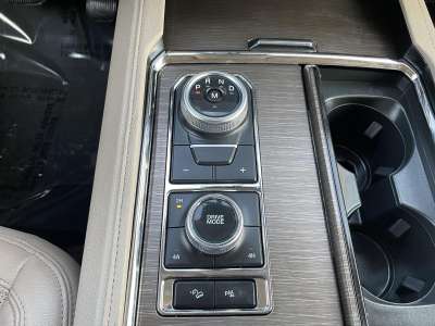 Used 2024 Ford Expedition for sale in St. Joseph MO
