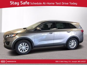 New 2017 Kia Sorento LX AWD Stock: S51643